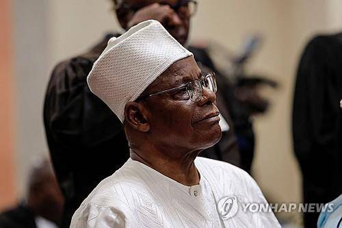10월 대선 출마가 무산된 카메룬 주요 야권 후보 모리스 카모 [AFP 연합뉴스 자료사진. 재판매 및 DB 금지]