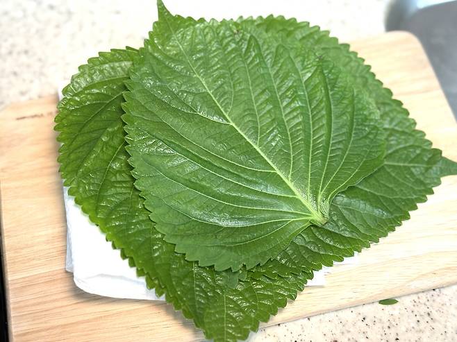 깻잎, 아직도 반찬으로만 드세요? 안주로도 딱입니다. | 나의 작은 부엌