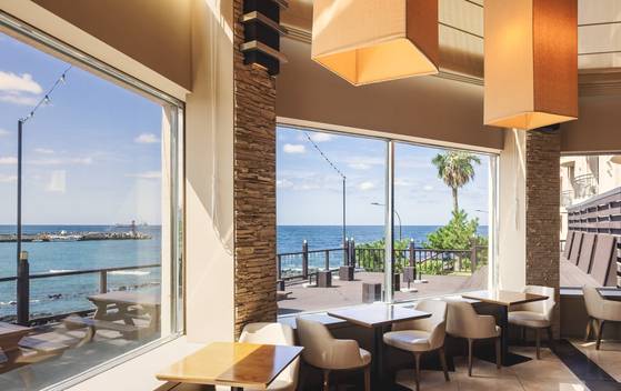 Kensington Hotel and Resorts' Jeju accommodations [E-LAND PARK]