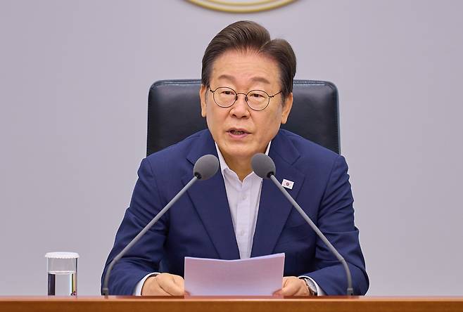 President Lee Jae Myung speaks during a meeting at the presidential office in Yongsan District, central Seoul, on July 30. [PRESIDENTIAL OFFICE]