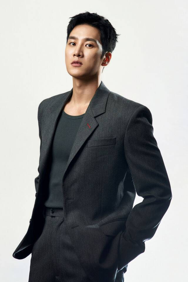 안보현 / 에이엠엔터테인먼트