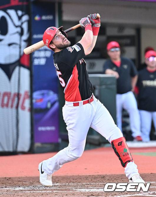 [OSEN=부산, 이석우 기자]  KIA 타이거즈 위즈덤 / foto0307@osen.co.kr