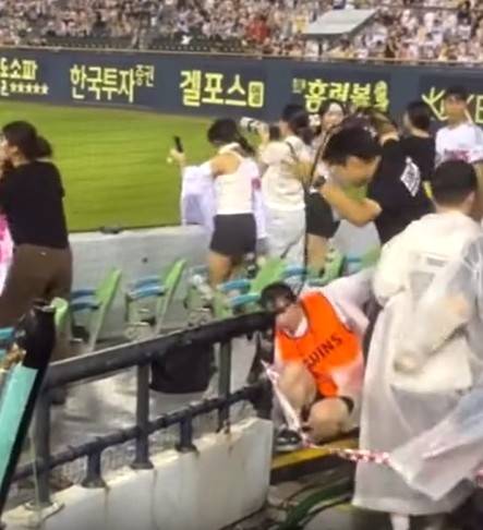 커뮤니티 캡처.