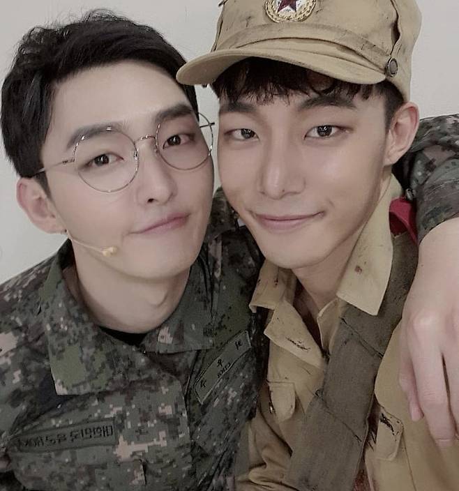 ▲ 윤지성(왼쪽), 정리우. 출처| 정리우 인스타그램