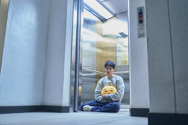 영화 '악마가 이사왔다' 속 한 장면 [CJ ENM·외유내강 제공. 재판매 및 DB 금지]