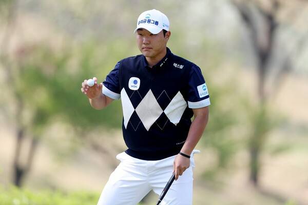 올 시즌 KPGA 투어에 데뷔한 신인 문동현. 사진 | KPGA