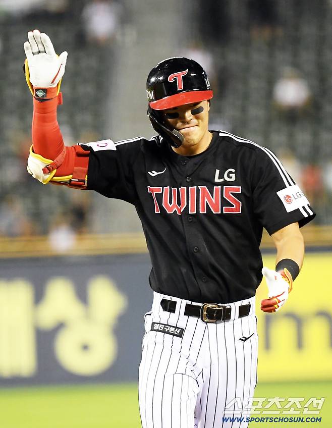 25일 잠실구장에서 열린 두산 베어스와 LG 트윈스의 경기. 9회초 1사 1루 천성호가 안타를 날린 뒤 환호하고 있다. 잠실=박재만 기자 pjm@sportschosun.com/2025.07.25/