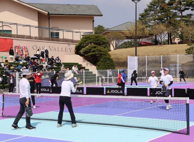 지난 4월 강원도 원주 오크밸리 파크에서 펼쳐진 2025 전국 피클볼 대회의 경기 모습. 사진=오크밸리