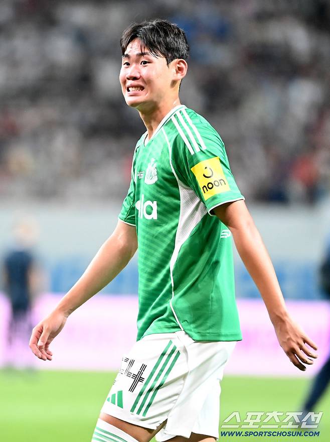 3일 서울월드컵경기장에서 열린 토트넘과 뉴캐슬의 경기, 경기에 나선 뉴캐슬 박승수. 상암=허상욱 기자wook@sportschosun.com/2025.08.03/