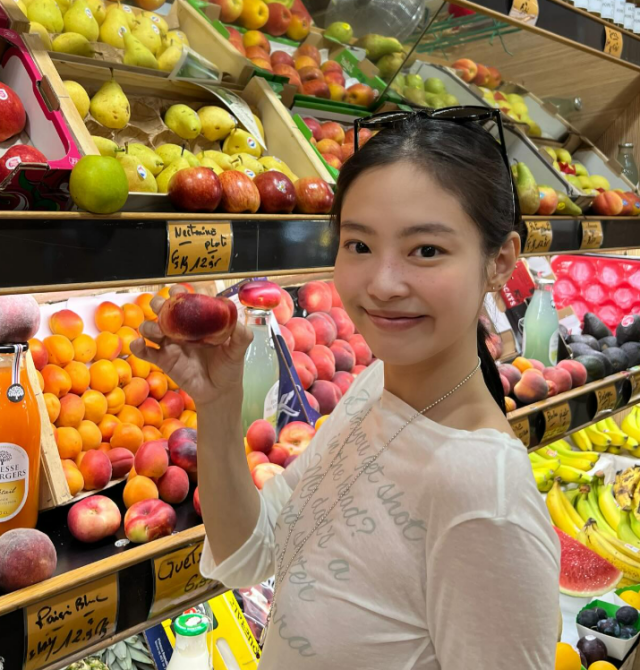 제니(JENNIE). 제니 인스타그램