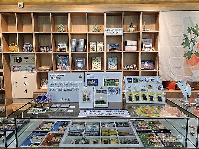 국립나주박물관이 직접 운영하고 있는 1층 뮤지엄샵.