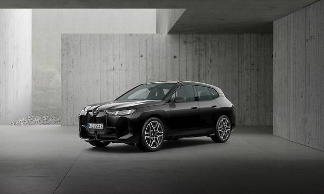BMW 8월 온라인 한정 에디션 뉴 iX xDrive45 M 스포츠 퍼스트 에디션. ⓒBMW 코리아