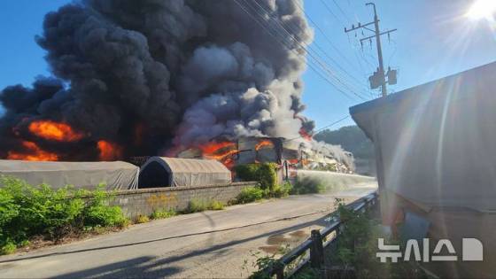 경기 양주시 화재 현장.(사진=경기북부소방재난본부 제공). /사진=뉴시스