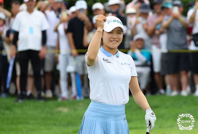 우승 퍼트를 넣고 환호하는 고지원. [KLPGA 제공. 재판매 및 DB 금지]