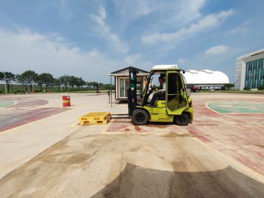 (충남 농업기술원 기계 교육 모습)