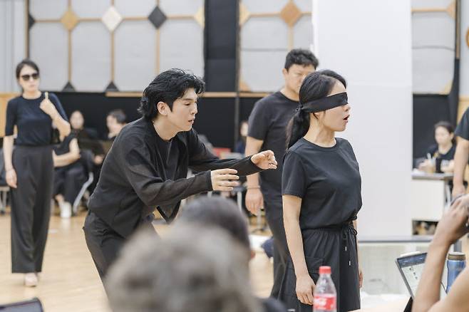 국립극장 전속단체 국립창극단 신작 ‘심청’의 연습 장면(사진=국립극장 제공).