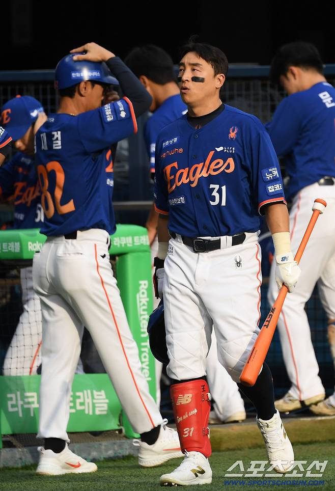 9일 잠실구장에서 열린 LG 트윈스와 한화 이글스의 경기. 한화 손아섭이 경기를 준비하고 있다. 잠실=박재만 기자 pjm@sportschosun.com/2025.08.09/