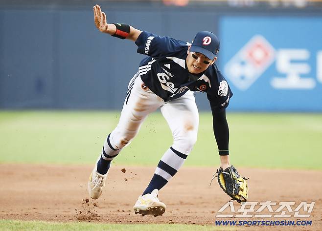 7일 서울 잠실구장에서 열린 두산-LG전. 1루수로 출전한 두산 김민석. 잠실=정재근 기자 cjg@sportschosun.com/2025.8.7/