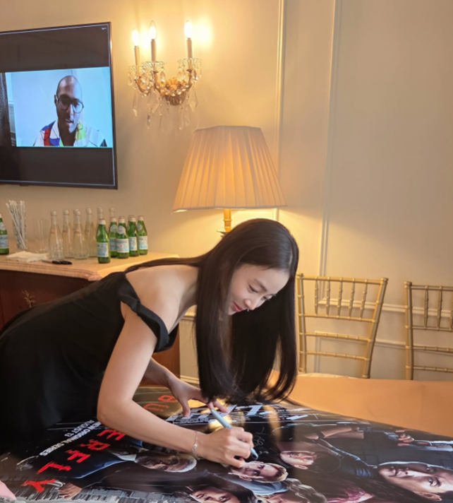 ‘비♥’ 김태희, 뉴욕서 2년만에 SNS 재개 (출처: 김태희 인스타그램)