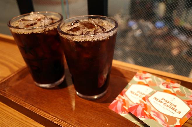 서울 영등포구에 위치한 스타벅스 여의도역R점의 필터커피. 사진=이준형 블루밍비트 기자