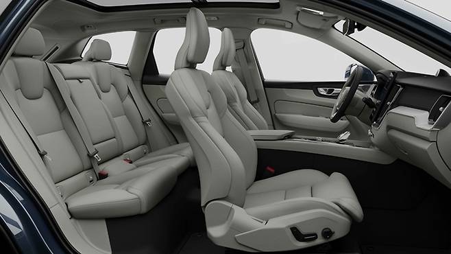 볼보 신형 XC60 실내 [사진출처=볼보]