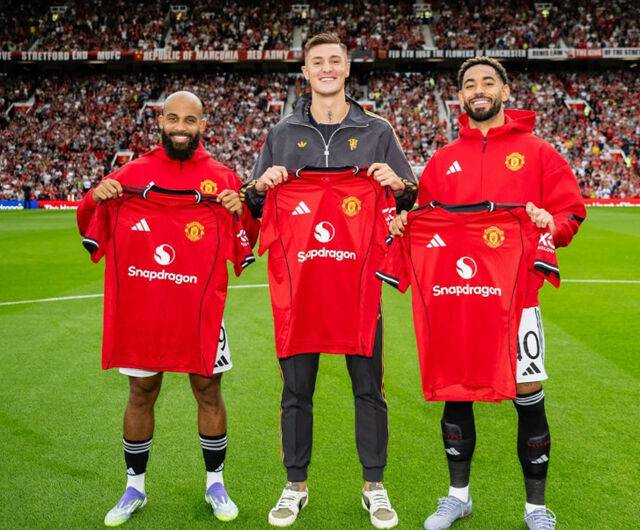 음뵈모,세슈코,쿠냐/맨체스터 유나이티드