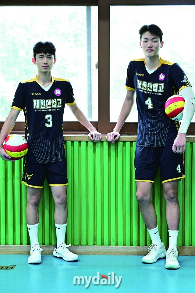 제천산업고 안민혁(왼쪽)과 안병헌./한혁승 기자