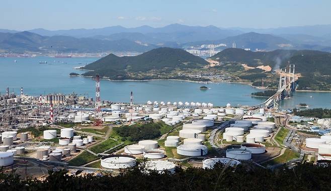 여수석유화학산단 전경. [여수시 제공]