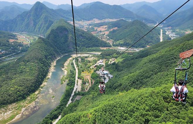금강송 뗏목 운반, ‘떼돈’ 벌러 가는 물길, 병방치 초고속 짚라인