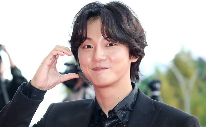 배우 윤시윤이 어머니와 함께한 뜻깊은 몽골 여행에서 처음으로 가정사를 털어놓았다. 뉴스1