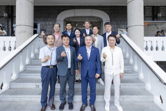 경상북도의회 문화환경위원회. 경북도의회 제공