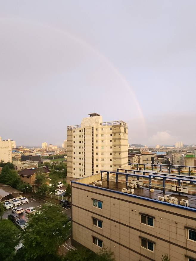 문경시 모전동에서 관측한 무지개. /시민 고홍림씨 제공