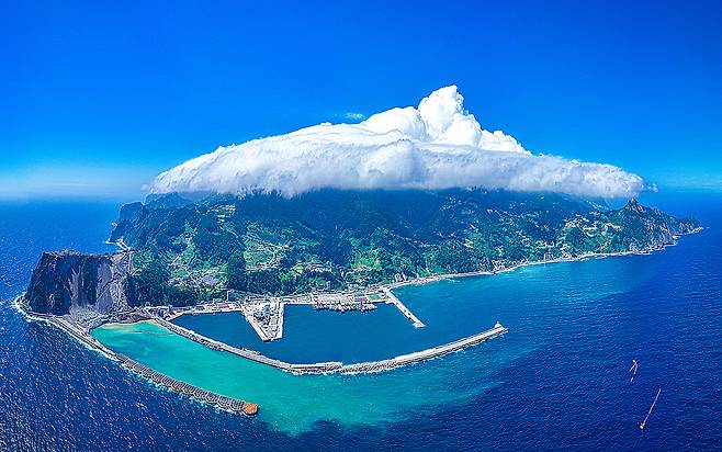 아름다운 동해 진주 섬 울릉도 전경. /자료사진