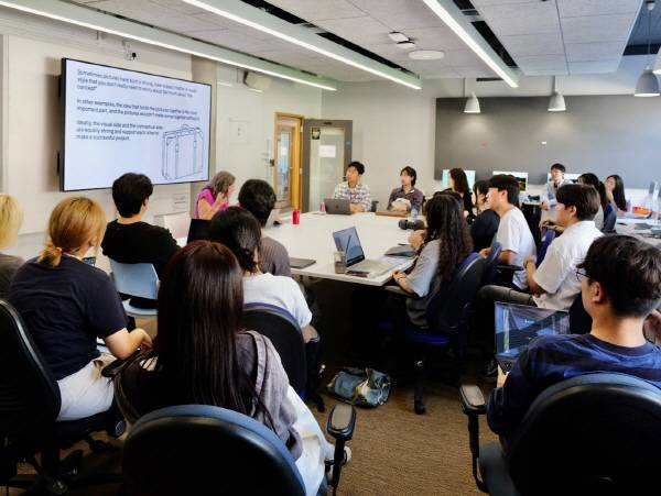 경일대 사진영상학부는 지난달 영국 런던에서 웨스트민스터대학교(University of Westminster)와 함께 진행한 국제 교류 프로그램 'Photographing London'을 성공적으로 마쳤다. 경일대.