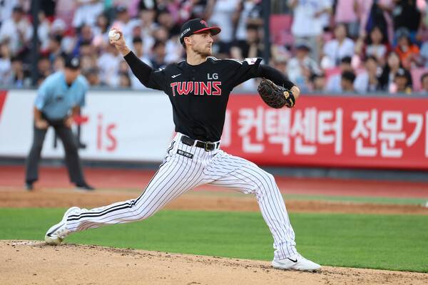 &nbsp;톨허스트의 12일 KT전 투구 모습. (사진=LG 트윈스)