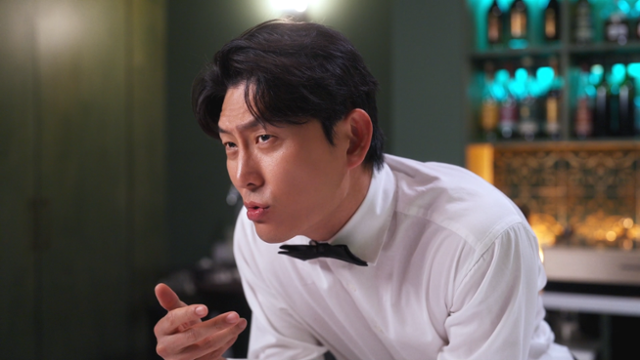 고준이 '피핑' 채널 속 영상에서 연기하는 모습. 소마컬쳐 제공