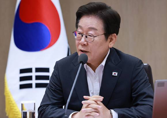 이재명 대통령이 29일 서울 용산 대통령실 청사에서 열린 국무회의에서 중대재해 근절 대책을 토론하고 있다. 2025.7.29 [사진=연합뉴스]