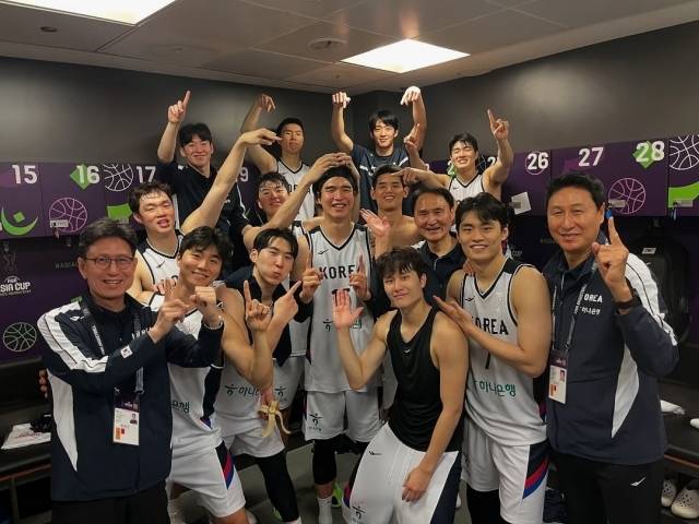 대한민국은 호주에 패배한 후 카타르, 레바논을 꺾으며 ‘죽음의 조’에서 웃었다. 이 덕분에 일본 대신 괌을 상대로 8강에 도전한다. 사진=대한민국농구협회 제공