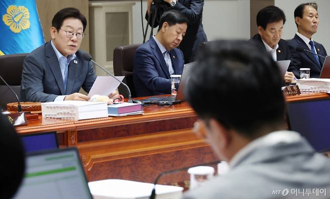 [서울=뉴시스] 고범준 기자 = 이재명 대통령이 12일 서울 용산 대통령실 청사에서 열린 국무회의에서 발언하고 있다. (대통령실통신사진기자단) 2025.08.12. bjko@newsis.com /사진=