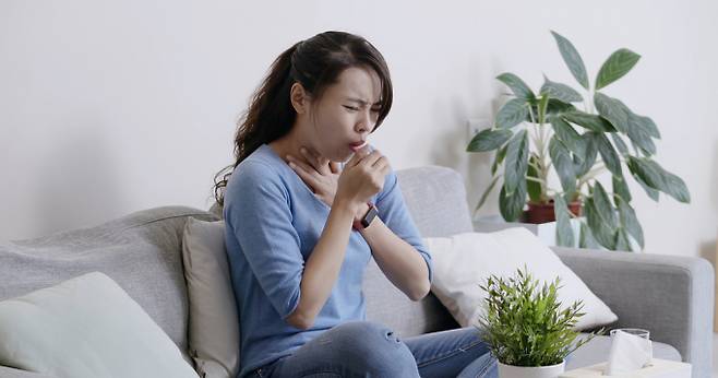 발작성 기침이 나타났다면 병원에서 원인을 확인하는 게 좋다. 사진은 기사 내용과는 무관함. /사진=클립아트코리아