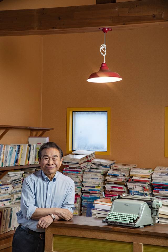 고도원 작가는 “AI에 글을 맡기는 세상이 됐지만, 혼이 깃들지 않은 것을 어찌 글이라고 하겠냐”며 “혼을 다해 직접 쓰는 글은 그 깊이와 질감이 다르다”고 했다. 해냄 제공