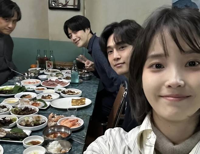 넷플릭스 오리지널 ‘폭싹 속았수다’ 촬영 모습. [SNS 캡처]