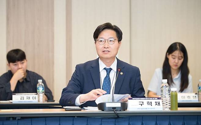 [서울=뉴시스] 구혁채 과학기술정보통신부 제1차관이 12일 오전 서울 종로구 광화문교보빌딩 국가과학기술자문회의 대회의실에서 열린 과기정통부 주최로 열린 '민관합동 과학기술인재 유출방지 및 유치 TF 착수회의' 에서 발언을 했다. (사진=과기정통부 제공) *재판매 및 DB 금지