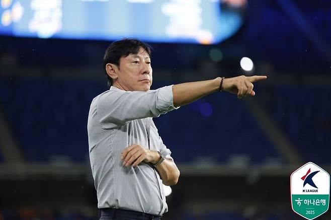 [서울=뉴시스]신태용, 울산 사령탑 데뷔전 승리. (사진=한국프로축구연맹 제공)