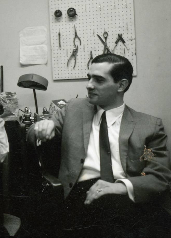 [서울=뉴시스] 영화 거장 마틴 스코세이지의 삶과 작품 세계를 담은 5부작 다큐멘터리 '마틴 스코세이지: 거장의 초상'이 오는 10월 17일 공개된다. (사진=Apple TV+ 제공) 2025.08.12. photo@newsis.com *재판매 및 DB 금지