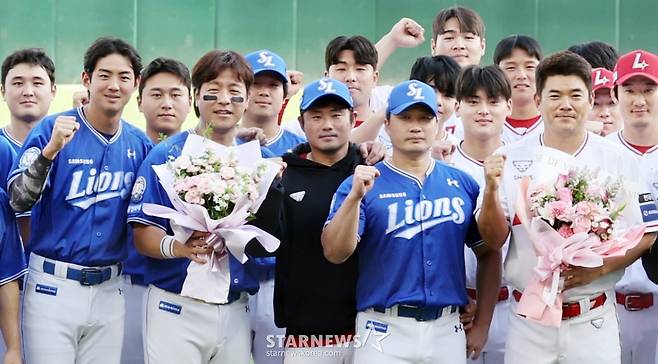 [영상]'오승환의 배터리 이지영, 삼성맨 변신(?)' 장난인줄 알았더니 '캡틴 구'의 배려였다니