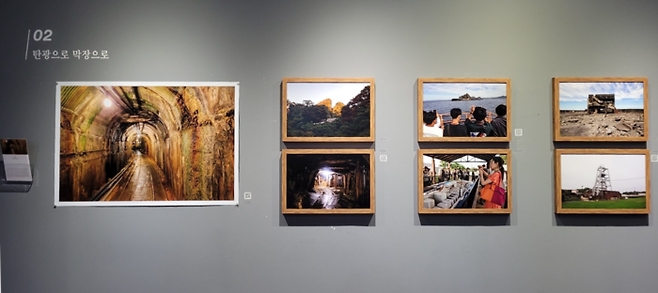 '잊혀진 이름 남겨진 자리-조선인 강제동원의 기록'展 전시 전경.<임훈기자 hoony@yeongnam.com>