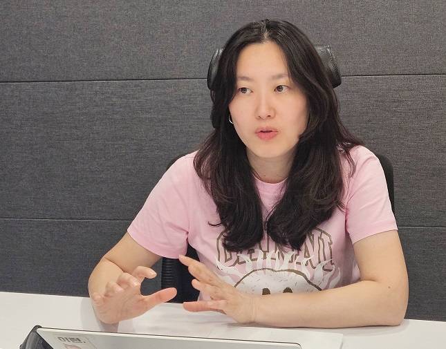 . 오락 서비스를 맡은 허지원 SK플래닛 팀장이 비즈워치와 인터뷰하고 있다. /사진=비즈워치