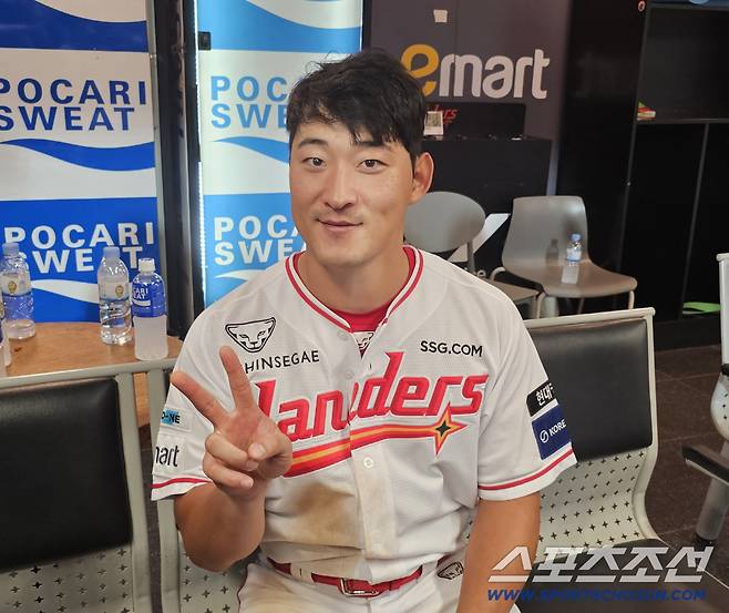 인터뷰에 임한 하재훈. 김영록 기자