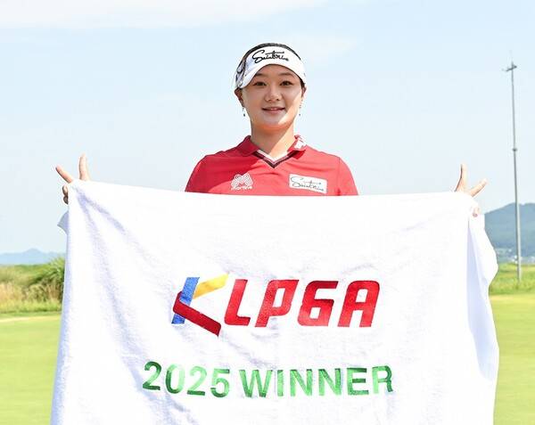2025년 한국여자프로골프(KLPGA) 2부투어 'KLPGA 2025 유니아일랜드 골프앤스파 리조트·세기P&C 드림투어 with SBS골프 12차전' 우승을 차지한 김새로미 프로. 사진제공=KLPGA